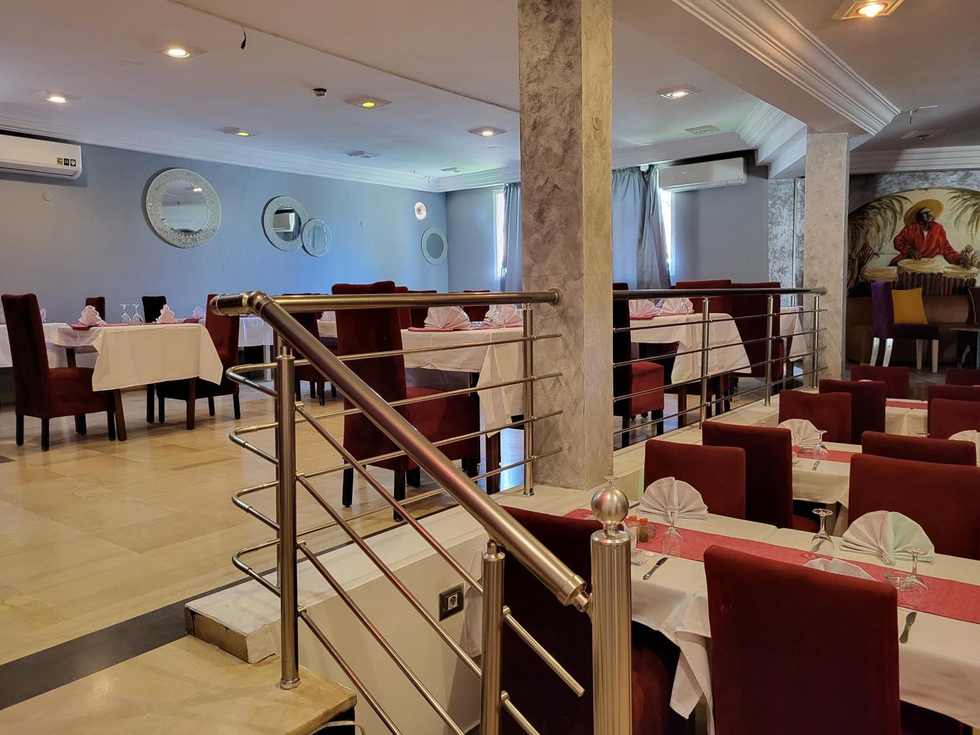 Appart Hotel Rodes Mezraia Zewnętrze zdjęcie